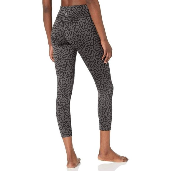 core10 Pants - Core10 Grey Cheetah Print 7/8 Length Leggings